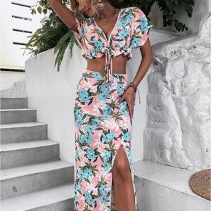 Floral two piece set never worn